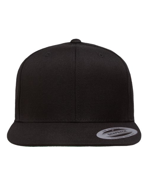 YP Classics 6089M Premium Flat Bill Snapback Cap pour impression personnalisée à Montréal