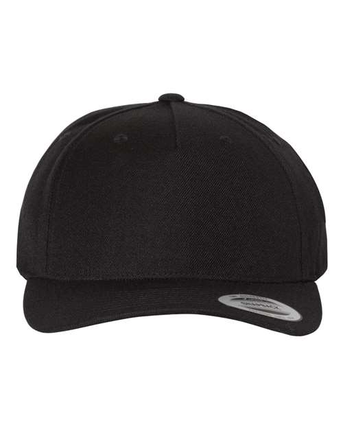 YP Classics 5789M Premium Five-Panel Curved Bill Snapback Cap pour impression personnalisée à Montréal